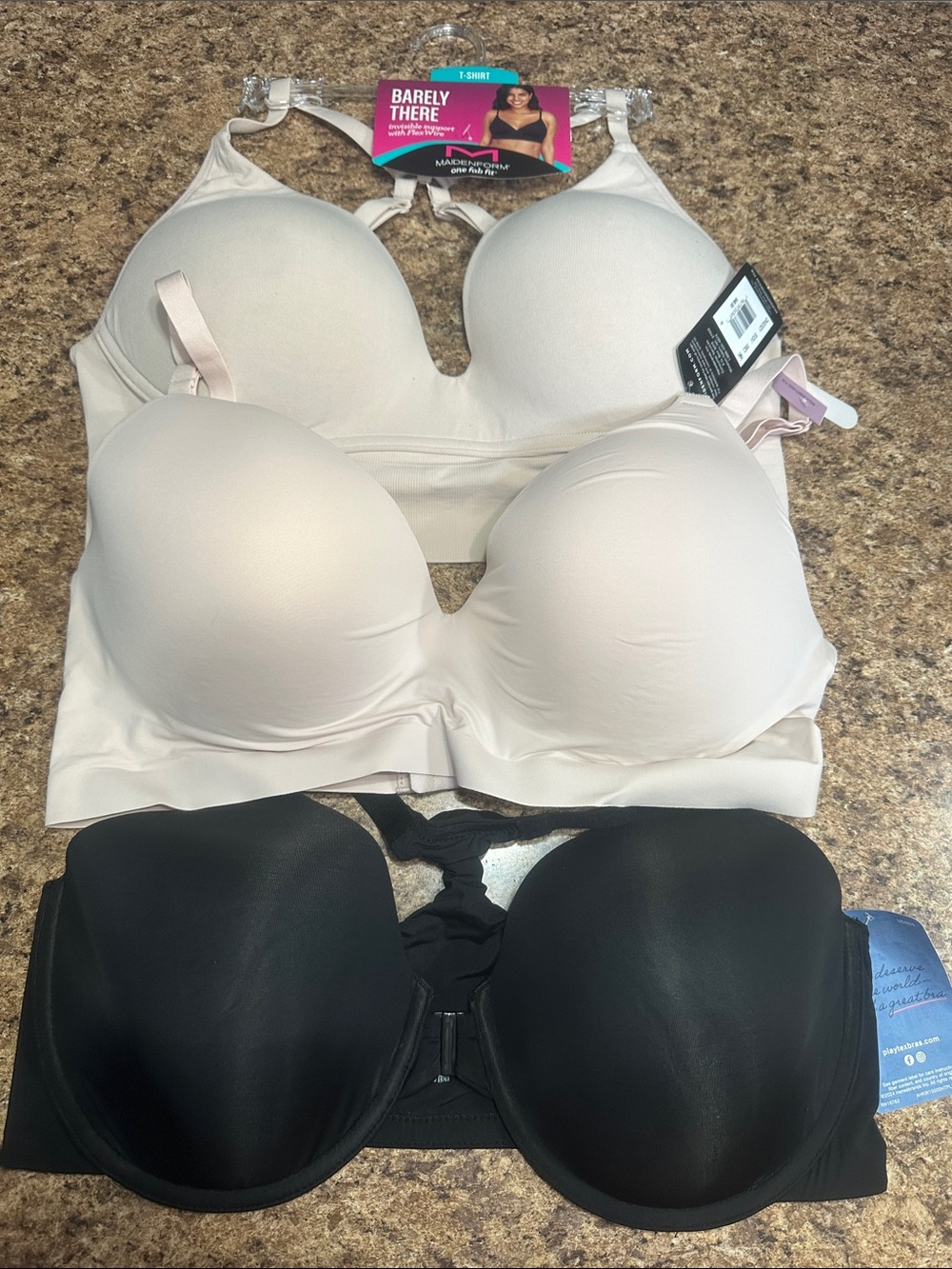 Lot of 3 Black and Nude Seamless Bras 2 Maidenform & 1 Playtex 38D & Large